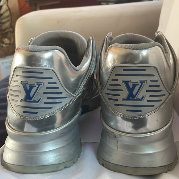 louis vuttion sneakers